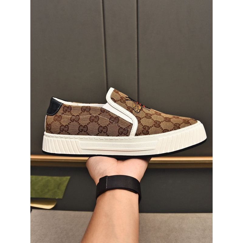 G*u*i casual shoes